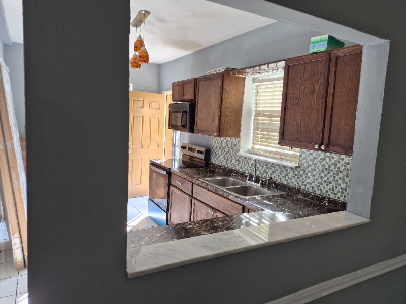 1068 West Ave Frnt - Photo 7 of 11