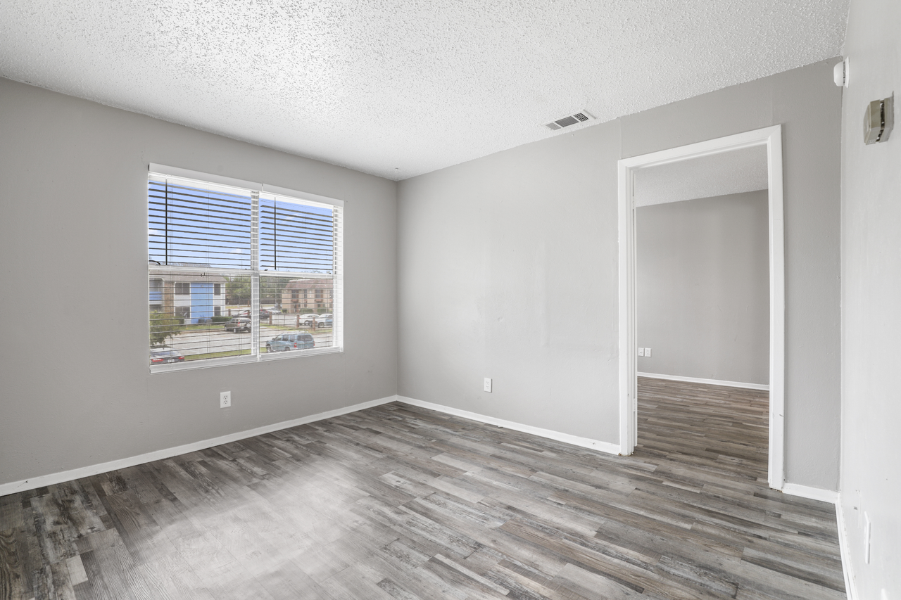 Running Brook Apartments - Photo 4 of 17