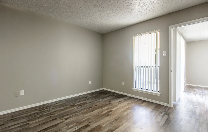 Creekwood - Photo 5 of 20