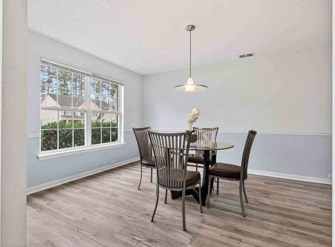 5040 Estonian Dr - Photo 7 of 22