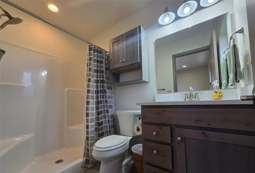 143 Rachel Ave - Photo 3 of 10