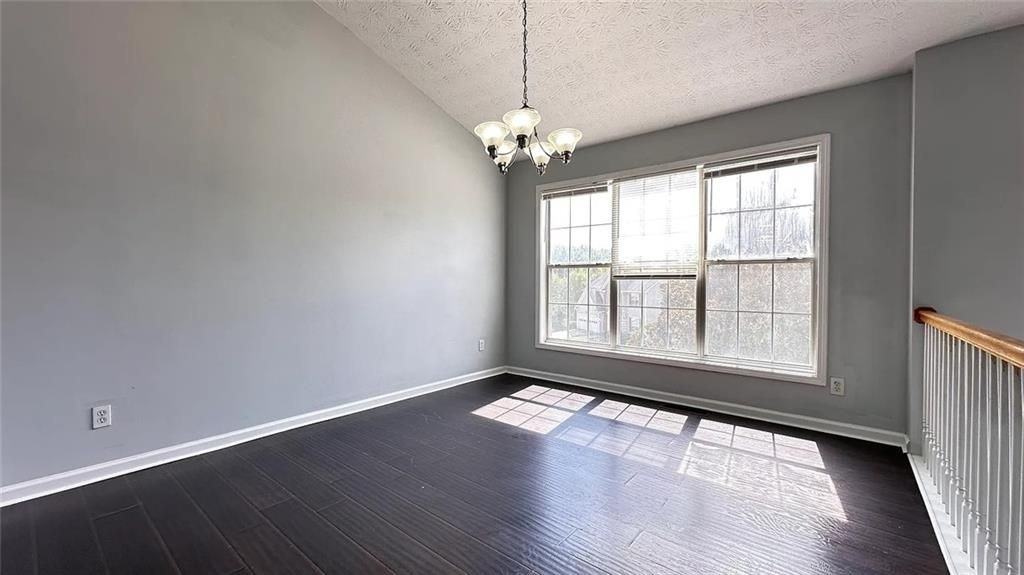 641 Tower Hill Ct - Photo 4 of 25