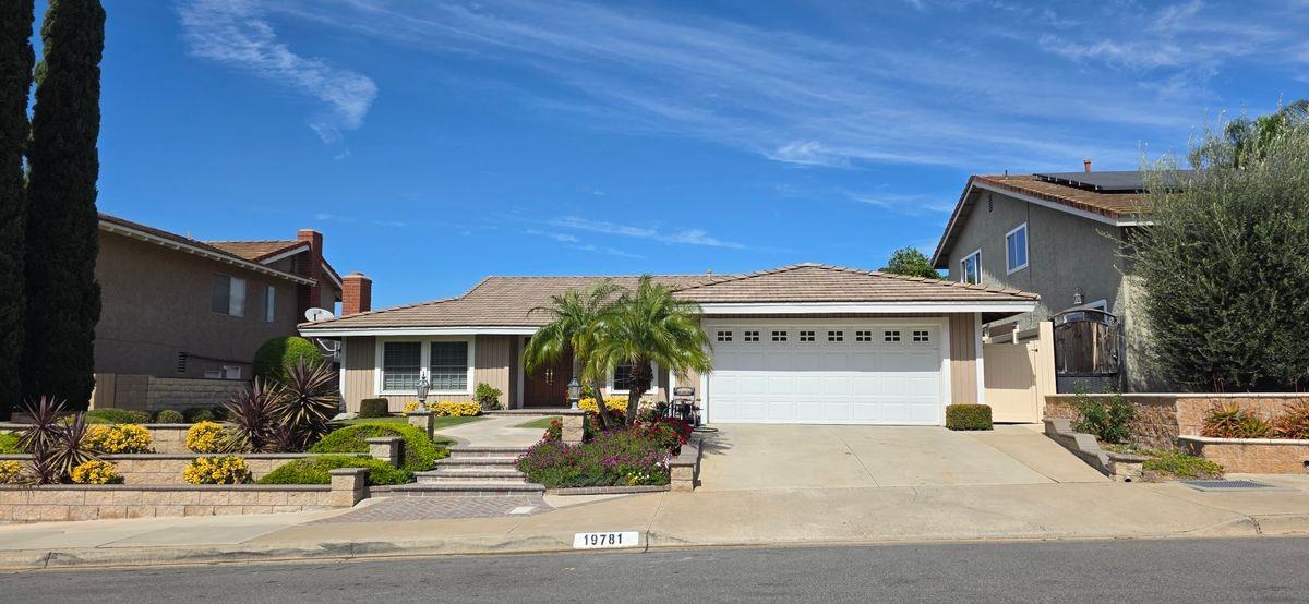 19781 Venecia Ln - Photo 3 of 32