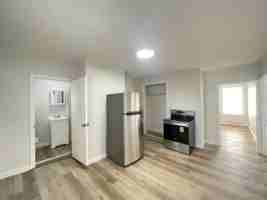 featured image of 124 Beech St #3S