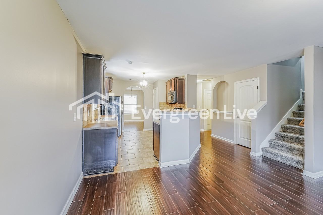 305 Morning Mist Ln - Photo 6 of 15