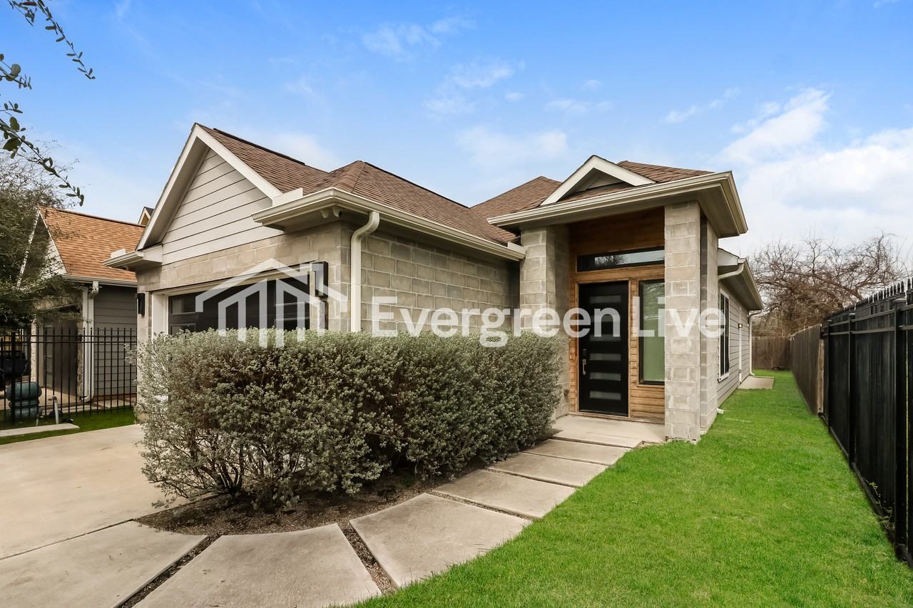 3267 Simmons St - Photo 3 of 16