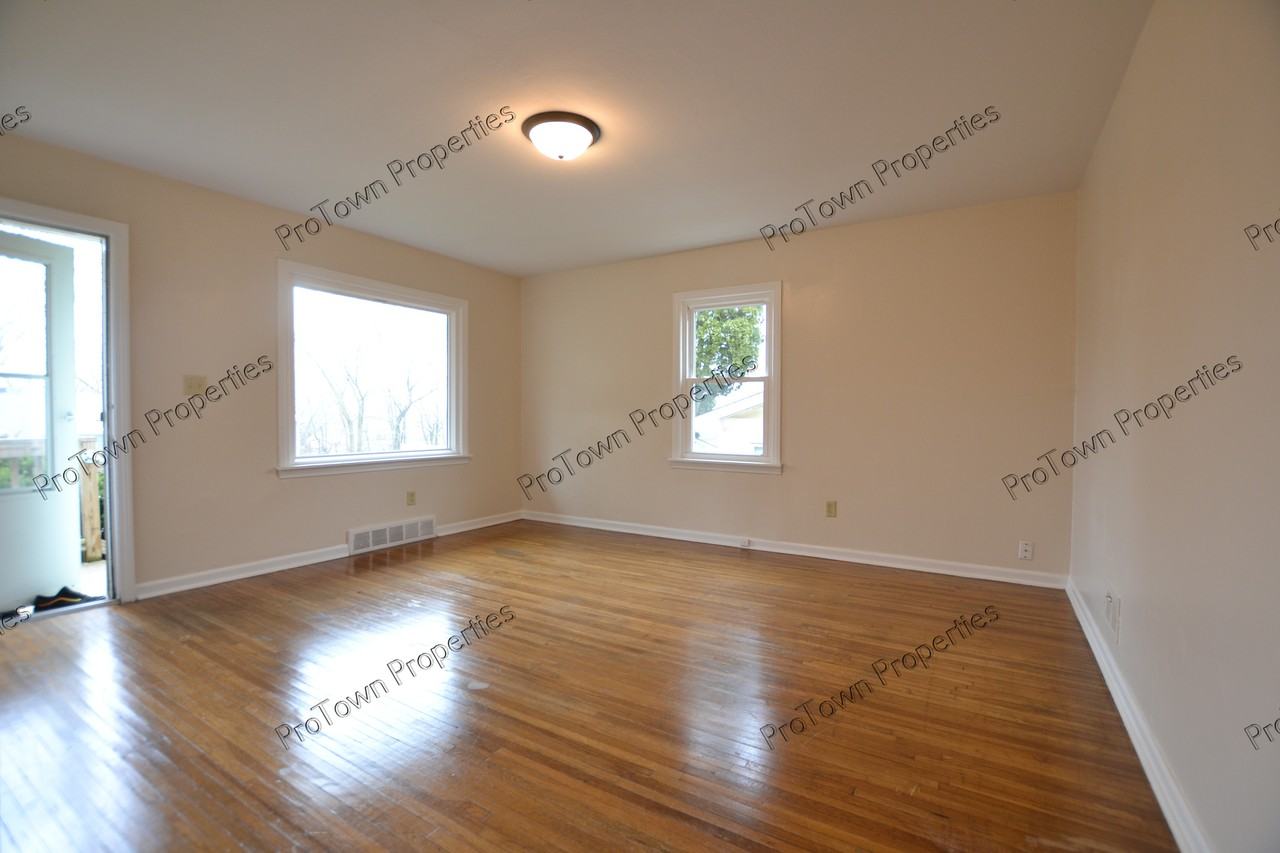 205 Algonquin Street - Photo 2 of 8