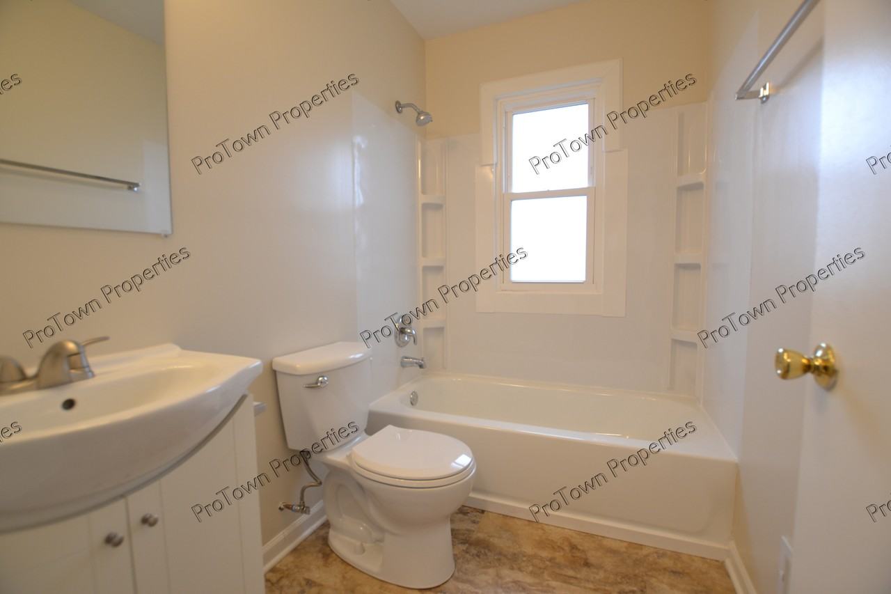 205 Algonquin Street - Photo 3 of 8