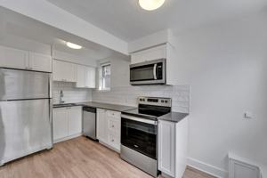 featured image of 2565 Beach Dr