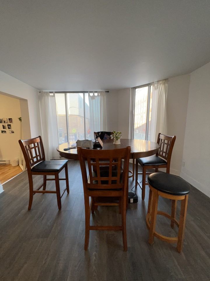 5550-5559 St. Laurent. & 7-9 St. Viateur West - Photo 2 of 35