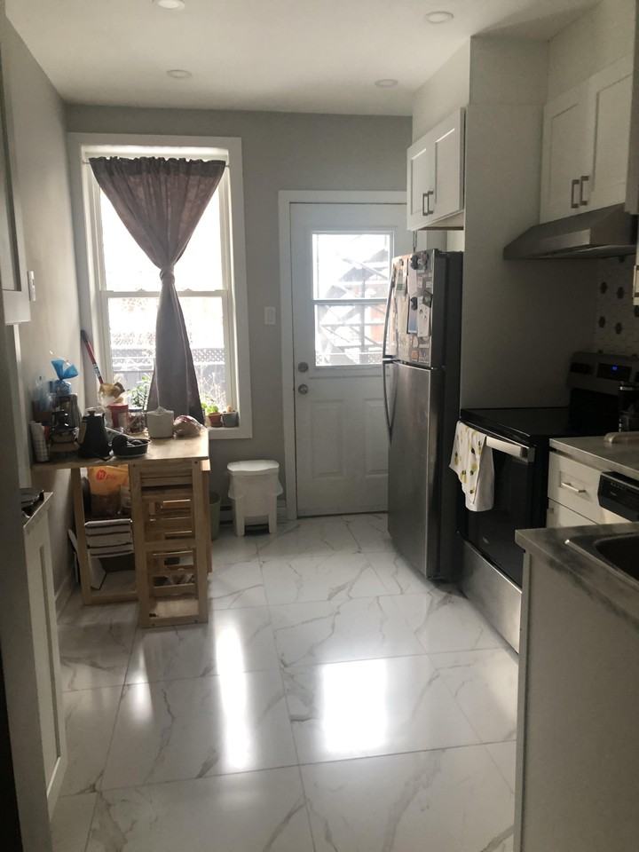 433 4e Avenue - Photo 7 of 23