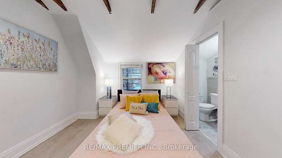 454 Gerrard Street East #201 - Photo 7 of 16