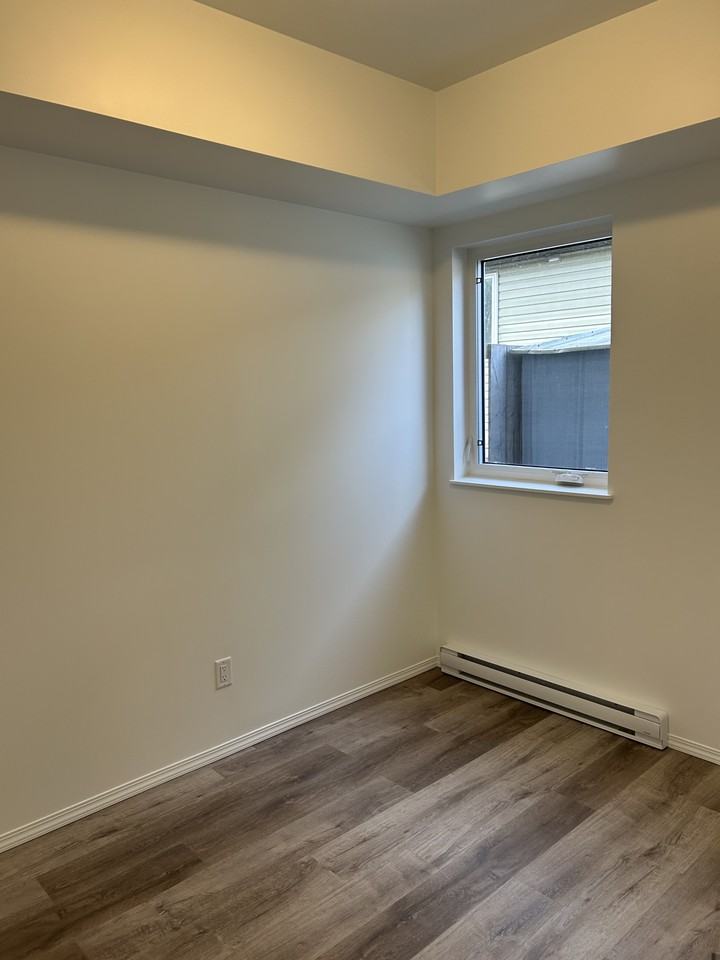 SF229 | 1 Month Free – Cozy 1 Bedroom Garden Suite | Prime Central Location - Photo 4 of 19