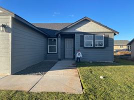 featured image of 1328 W Javelin St