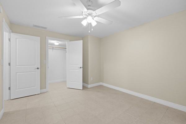 2434 Brookcliff Dr - Photo 6 of 20