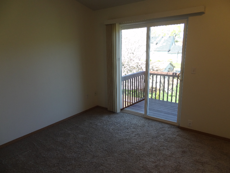 104 Rice Ln - Photo 7 of 16