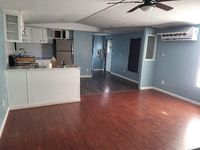 3245 Wright Carpenter #2 - Photo 2 of 8