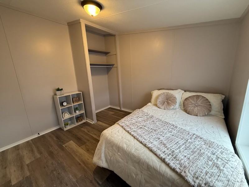 769 Knox St - Photo 5 of 10