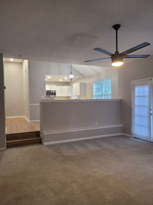 3042 Knoll View Pl - Photo 4 of 18