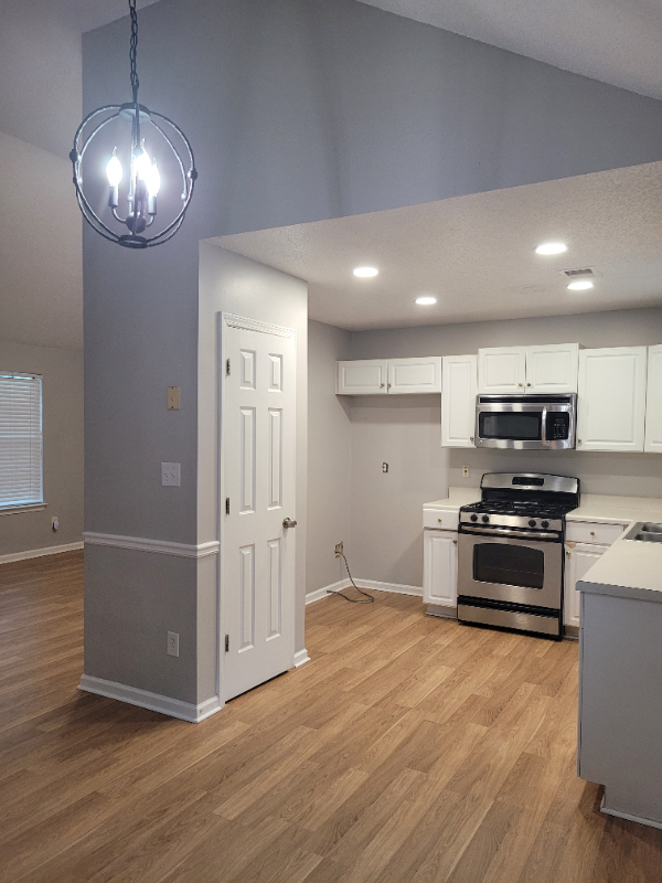 3042 Knoll View Pl - Photo 5 of 18