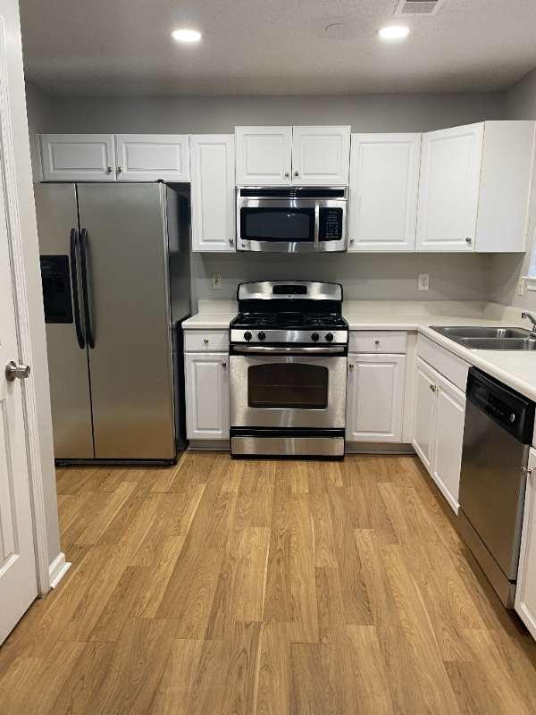 3042 Knoll View Pl - Photo 6 of 18