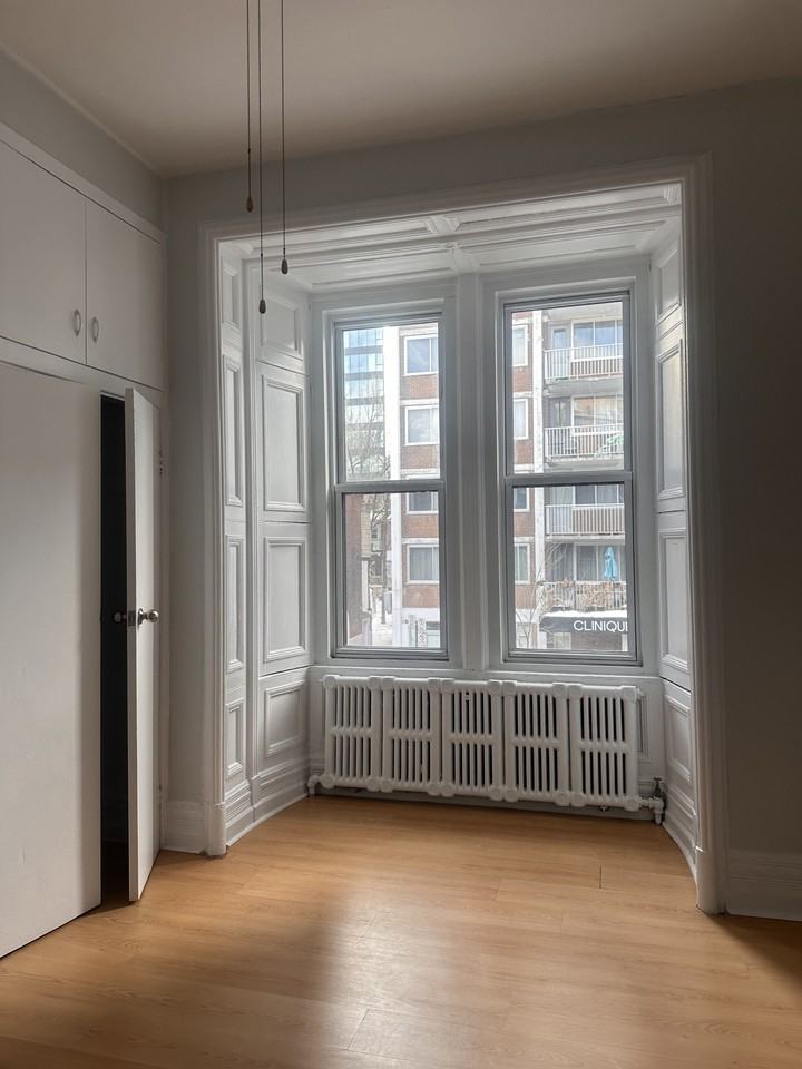 1445 Rue Saint-Marc #3 - Photo 3 of 14