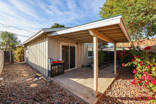 1023 E Meadowbrook Ave #1 - Photo 1 of 1