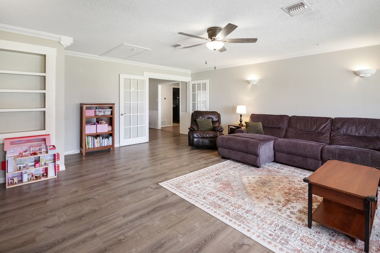 3221 Oak Ln #NA - Photo 4 of 16