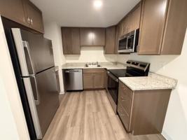 featured image of 1741 Washington St #5