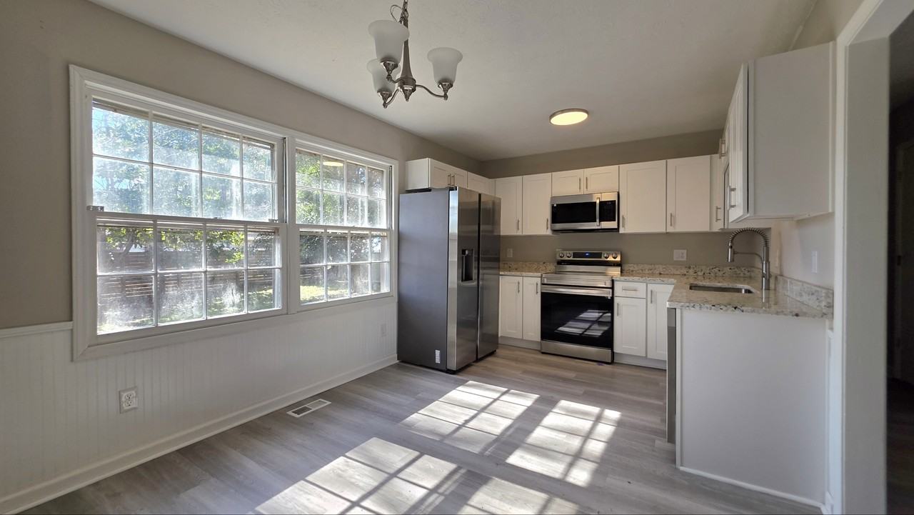 719 7th Ave S #NA - Photo 3 of 7