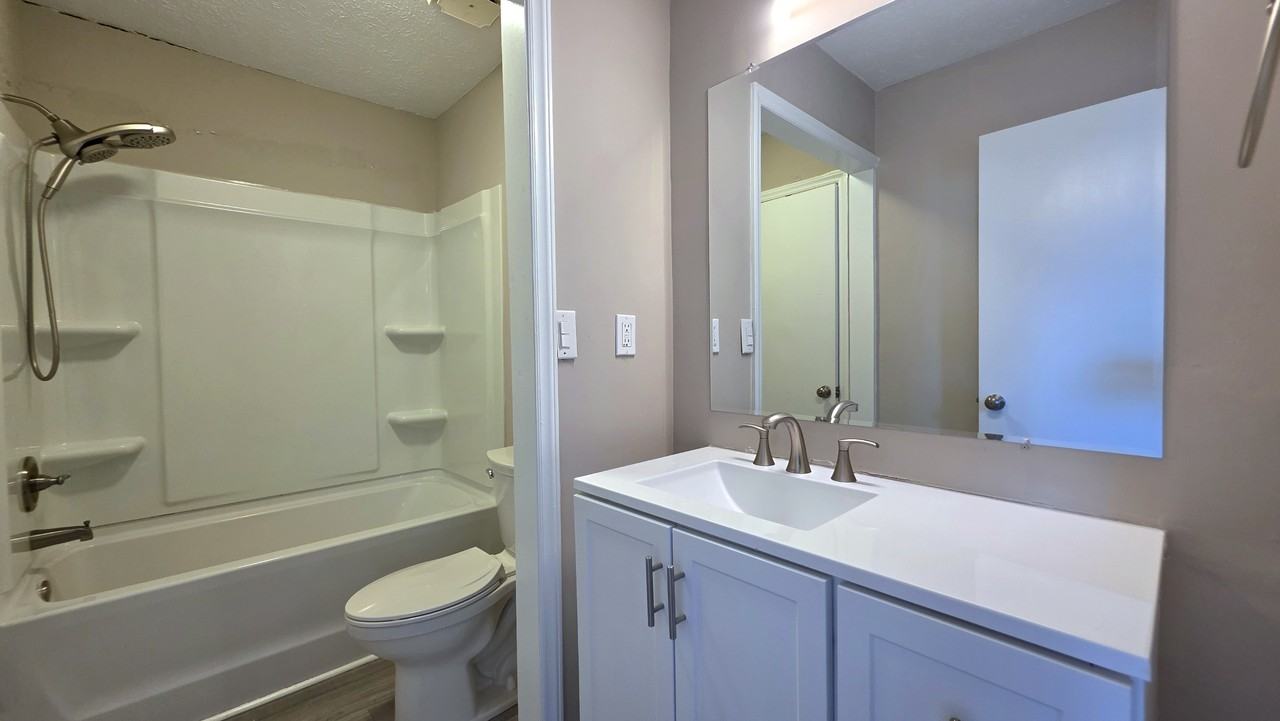 719 7th Ave S #NA - Photo 6 of 7