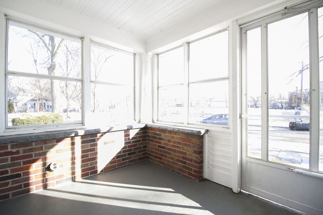 4015 Eastway St #NA - Photo 2 of 24