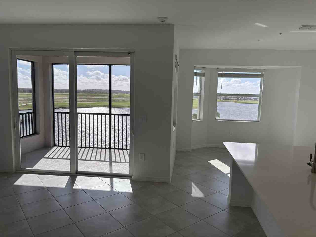 Scallop Loop #401 - Photo 3 of 5