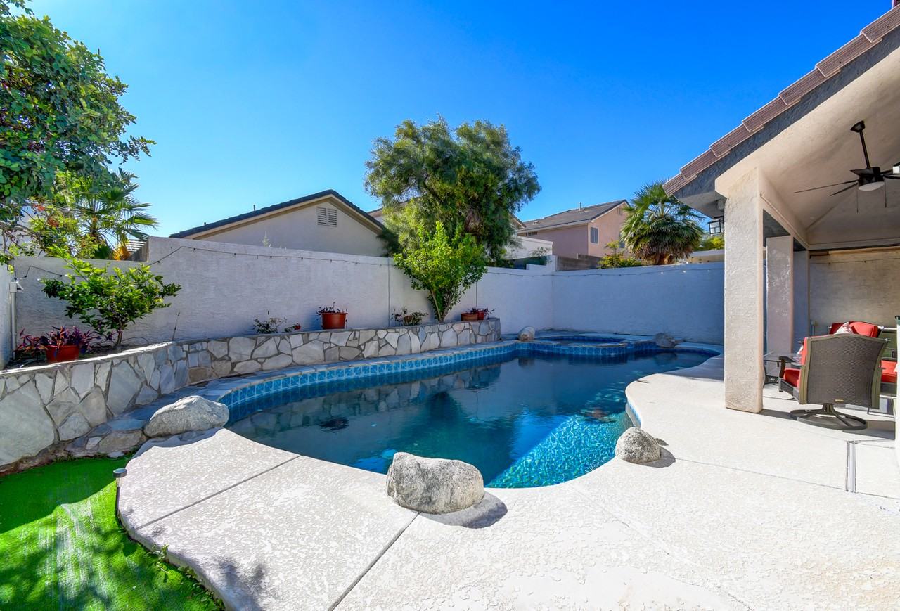 9657 Marble Peak Ct #NA - Photo 4 of 39