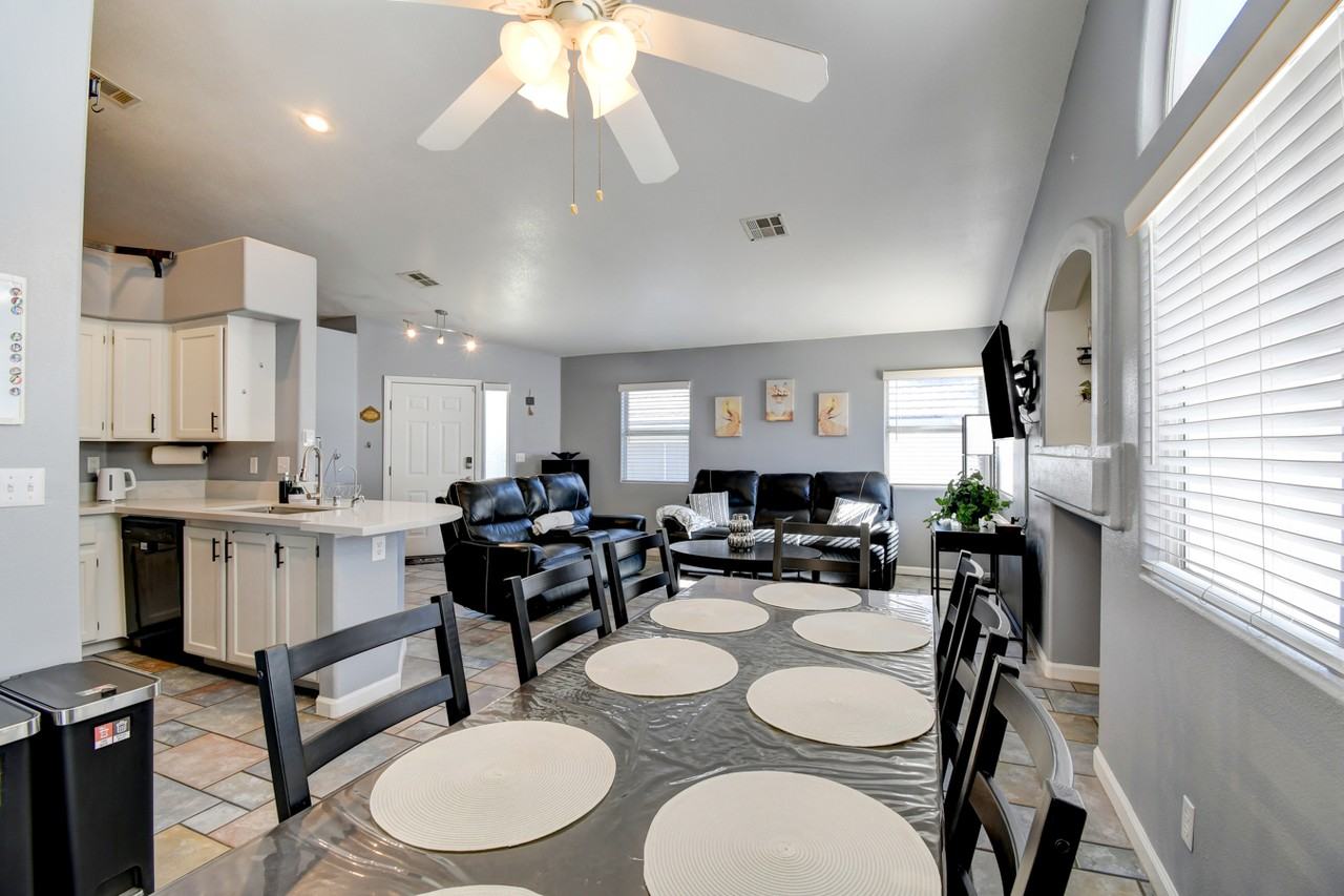 9657 Marble Peak Ct #NA - Photo 7 of 39