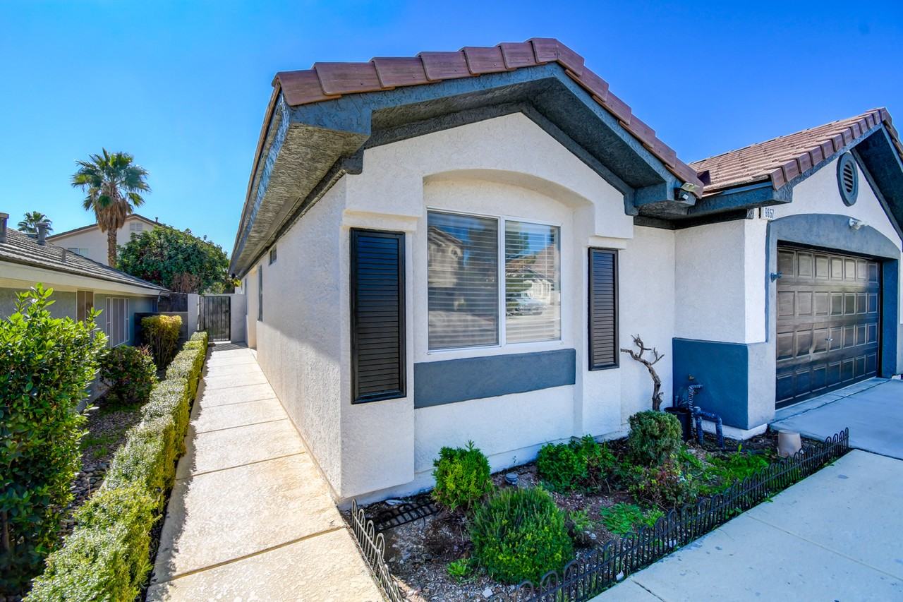 9657 Marble Peak Ct #NA - Photo 4 of 39