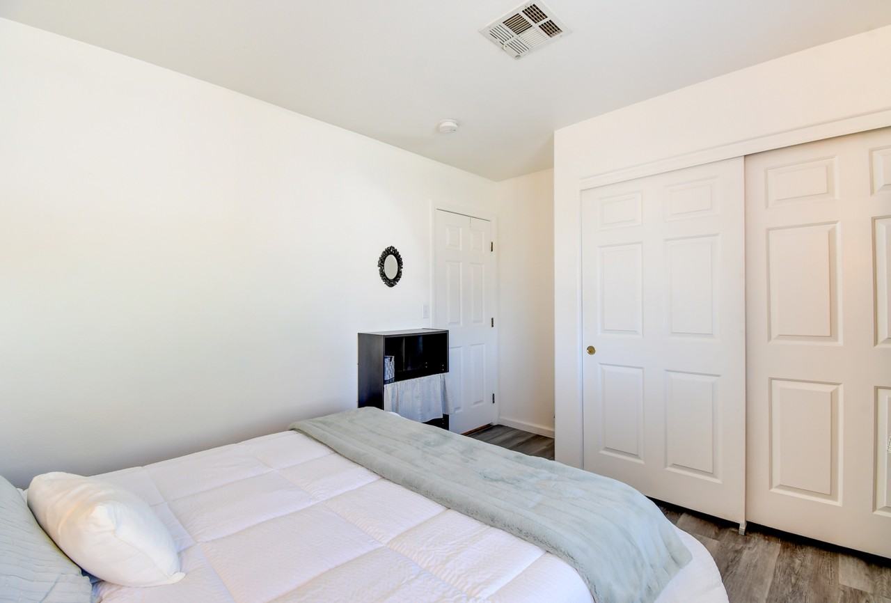 9657 Marble Peak Ct #NA - Photo 6 of 39