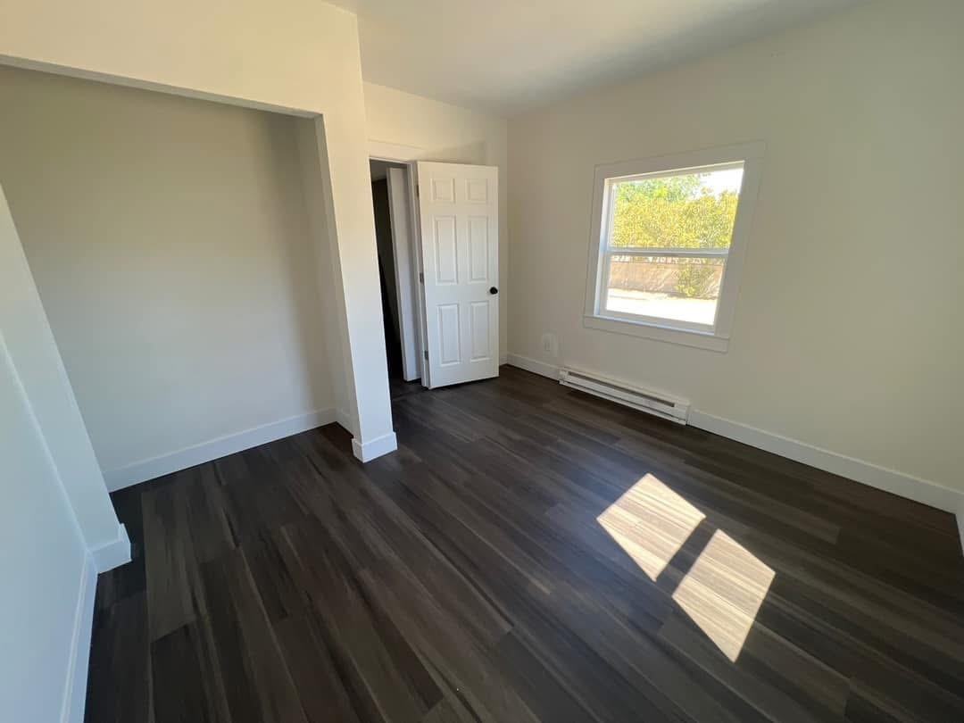 900 Robbins St #NA - Photo 2 of 10