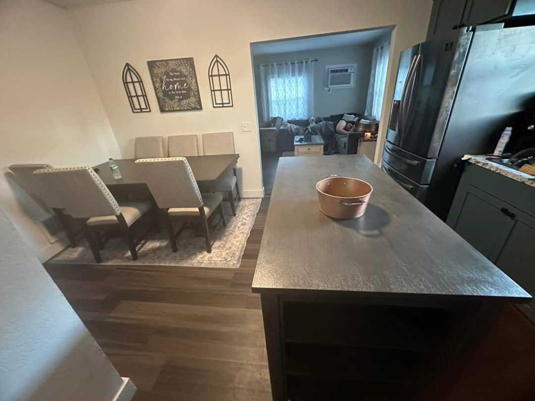 900 Robbins St #NA - Photo 7 of 10