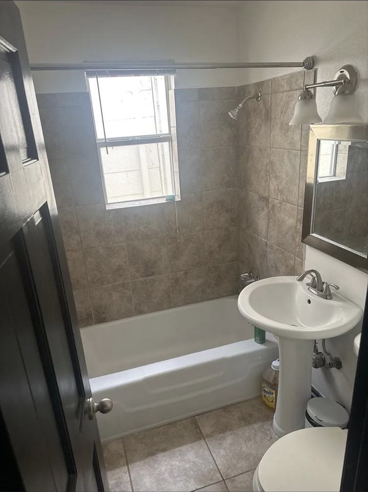 2916 1st St #NA - Photo 6 of 7