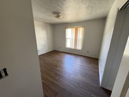 featured image of 2627 Ne 8th Ave #2627