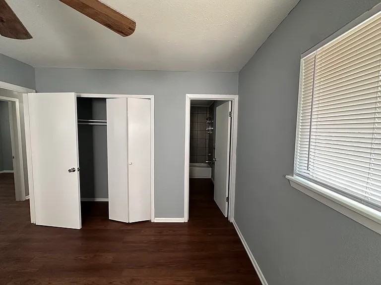 5221 Borchers Dr #NA - Photo 5 of 9