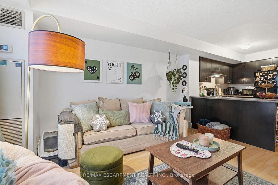 76 Shuter Street #208 - Photo 7 of 18