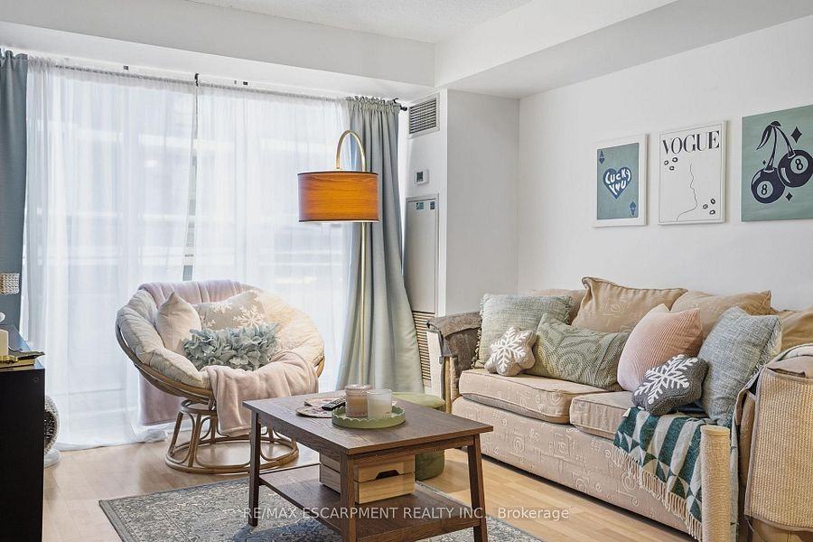 76 Shuter Street #208 - Photo 6 of 18