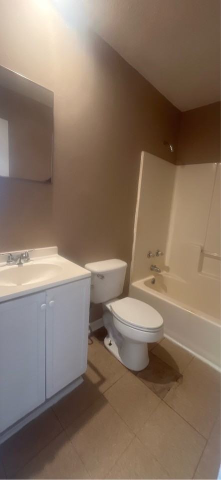 318 Carriage LaneUNIT C #C - Photo 5 of 8