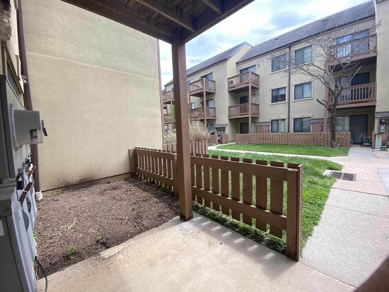 1002 Linden AvenueUnit  108 #S108 - Photo 4 of 12