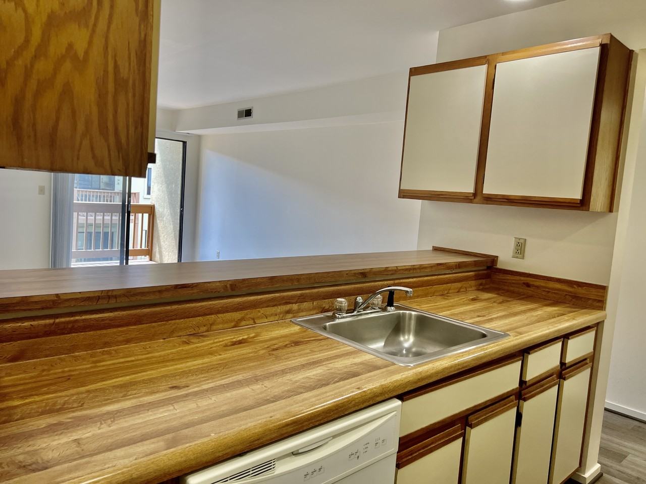 1002 Linden AvenueUnit  108 #S108 - Photo 6 of 12