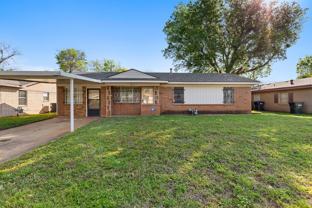 2017 Broadway St #NA - Photo 1 of 1