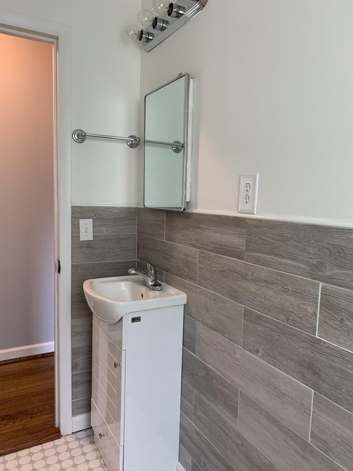 406 2nd Ave W #NA - Photo 7 of 17