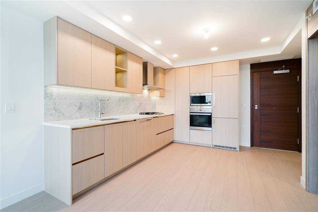 455 Southwest Marine Drive - Photo 4 of 20